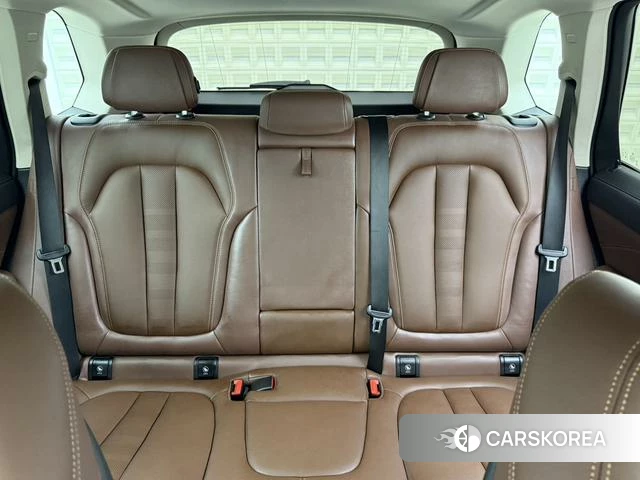BMW X5 (imported) 2021 Черный из Китая, фото 2
