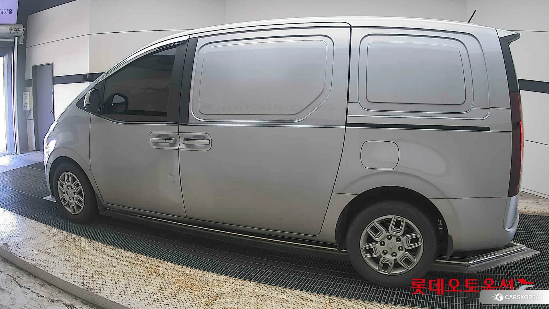 Hyundai Staria 2022 Другое из Кореи, фото 2