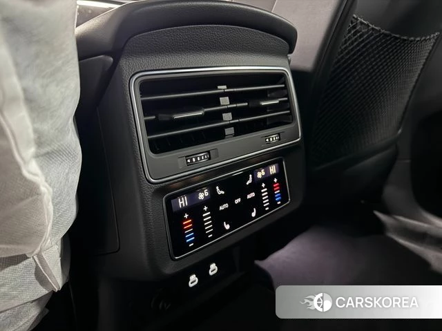 Audi Q8 (4M) 2026 Черный из Кореи, фото 2