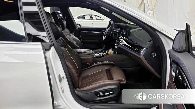 BMW 6 Series GT (G32) 2021 Белый из Кореи, фото 2