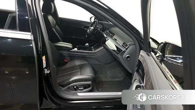 Audi A8 (D5) 2021 Черный из Кореи, фото 2