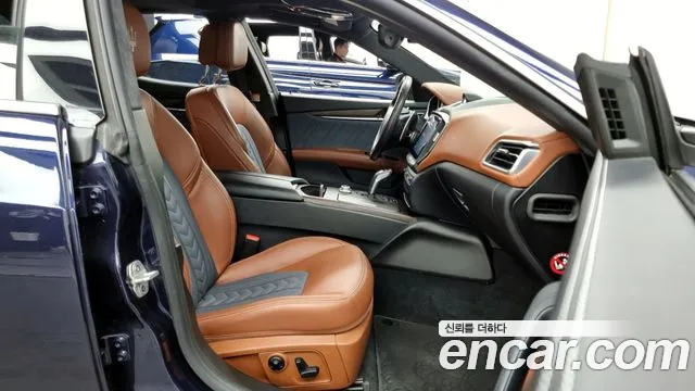 Maserati Ghibli id 2691752 из Кореи 2