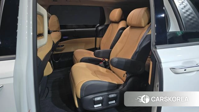 Kia Carnival 4th generation 2023 Белый из Кореи, фото 2