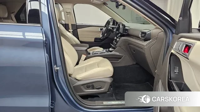 Ford Explorer 6th Generation 2021 Синий из Кореи, фото 2