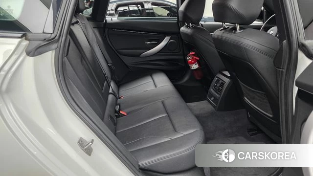 BMW 3 Series GT (F34) 2020 Белый из Кореи, фото 2