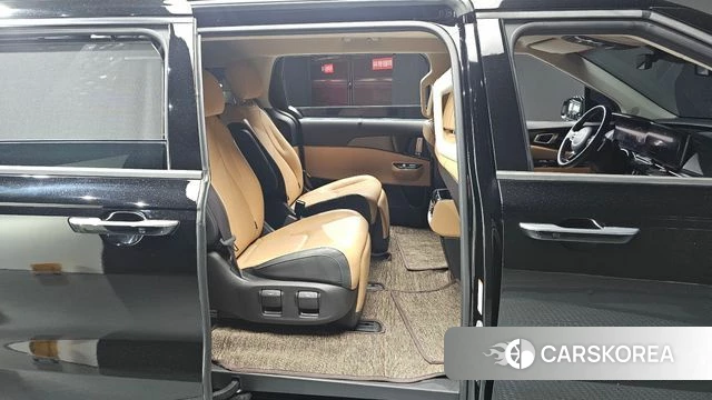 Kia Carnival 4th generation 2022 Черный из Кореи, фото 2