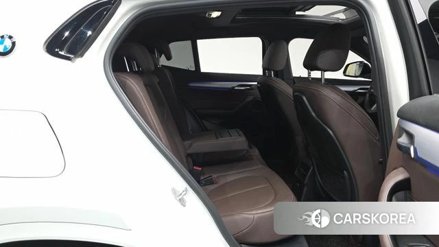 BMW X2 (F39) 2022 Белый из Кореи, фото 2