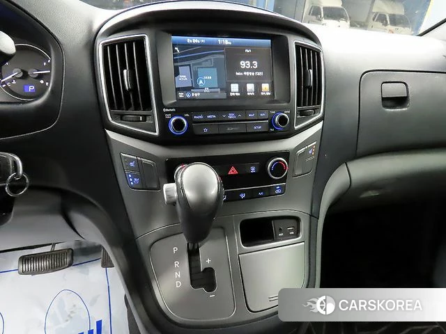 Hyundai The New Grand Starex 2018 Серебряный из Кореи, фото 2