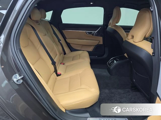 Volvo S90 2024 Серый из Кореи, фото 2