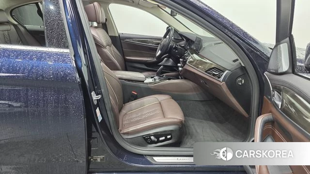 BMW 5 Series (G30) 2018 Синий из Кореи, фото 2