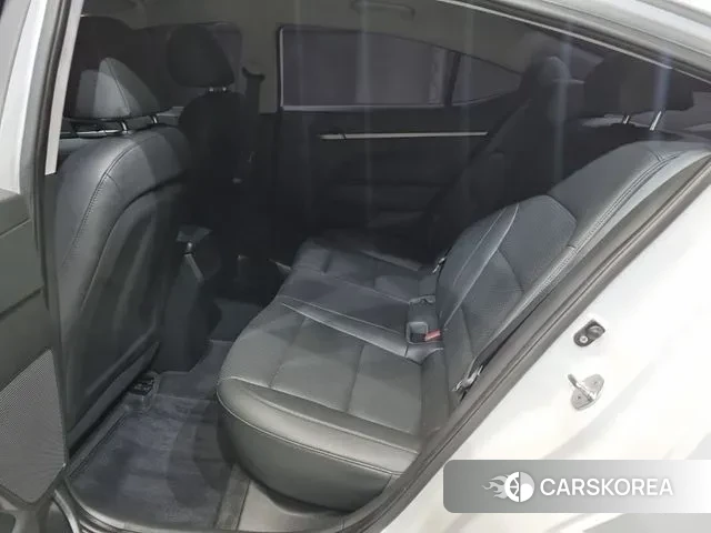 Hyundai Avante AD 2018 Белый из Кореи, фото 2