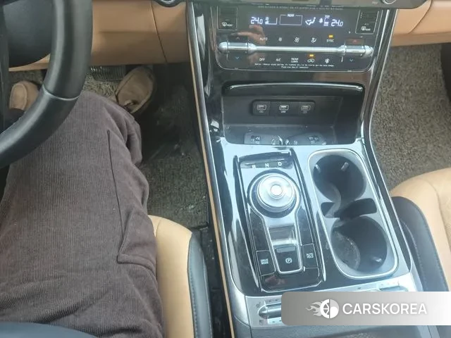 Kia Carnival 4th generation 2021 Белый из Кореи, фото 2