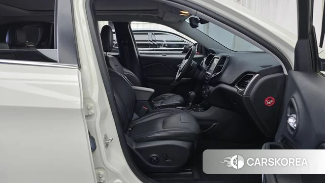 Jeep Cherokee (KL) 2018 Белый из Кореи, фото 2