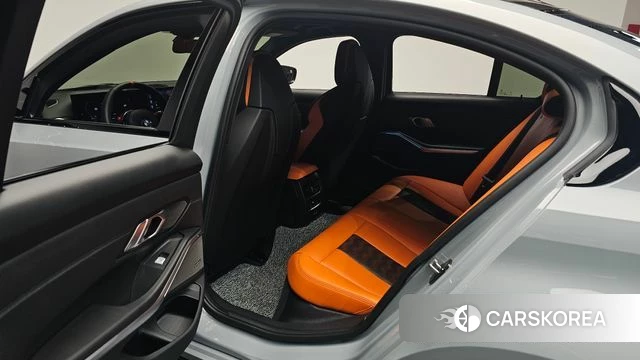 BMW M3 (G80) 2025 Серебристо-серый из Кореи, фото 2