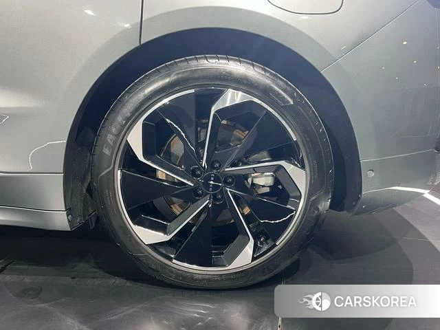 Extremely krypton ZEEKR 001 2023 Темно-серый из Китая, фото 2