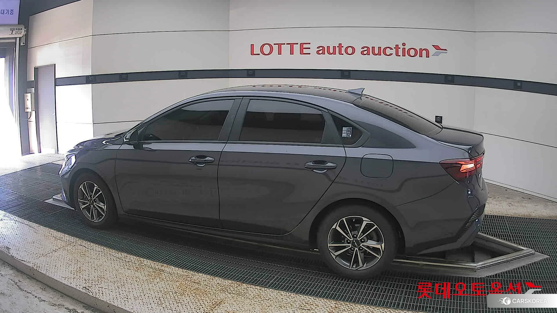 Kia K3 2022 Platinium Graphite из Кореи, фото 2