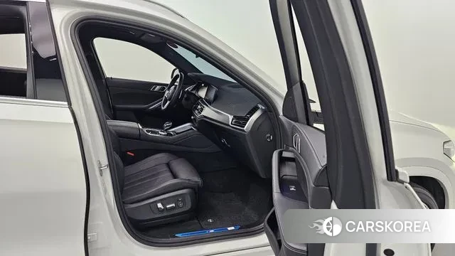 BMW X6 (G06) 2022 Белый из Кореи, фото 2