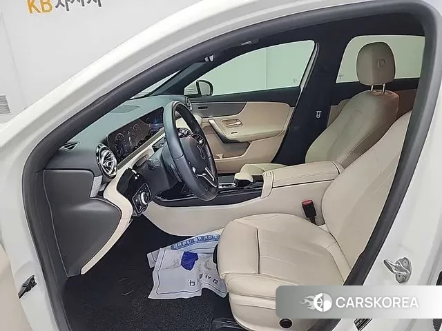 Mercedes-Benz A-Class W177 2020 Белый из Кореи, фото 2