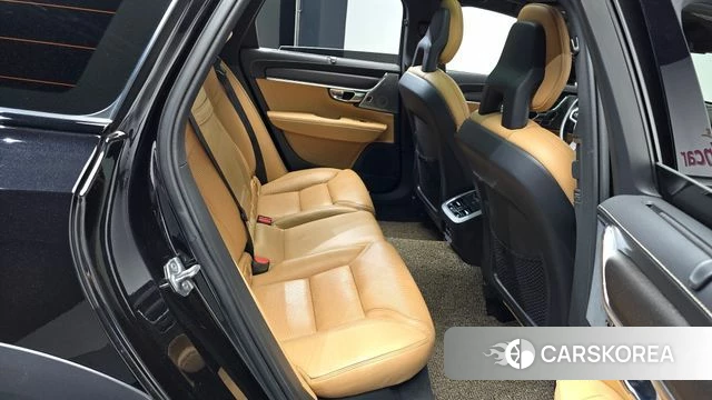 Volvo V90 Cross-Country 2018 Черный из Кореи, фото 2