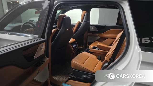 Lincoln Aviator 2nd generation 2021 Белый из Кореи, фото 2