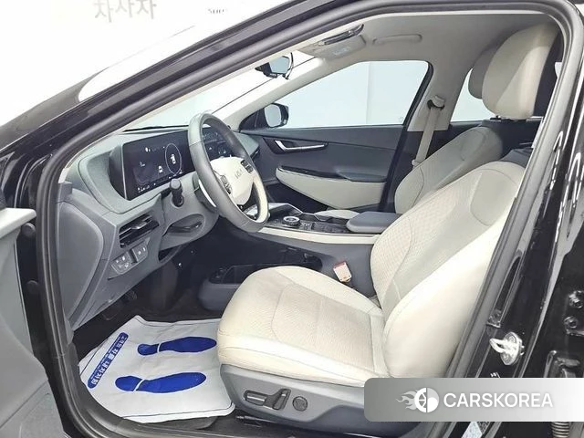 Kia EV6 2021 Черный из Кореи, фото 2