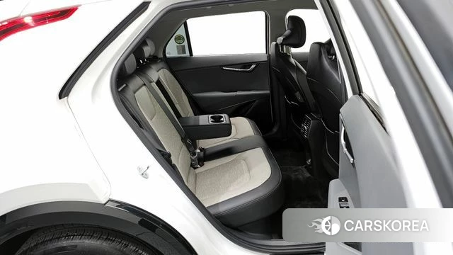 Kia Di Ol Nu Niro 2023 Белый из Кореи, фото 2