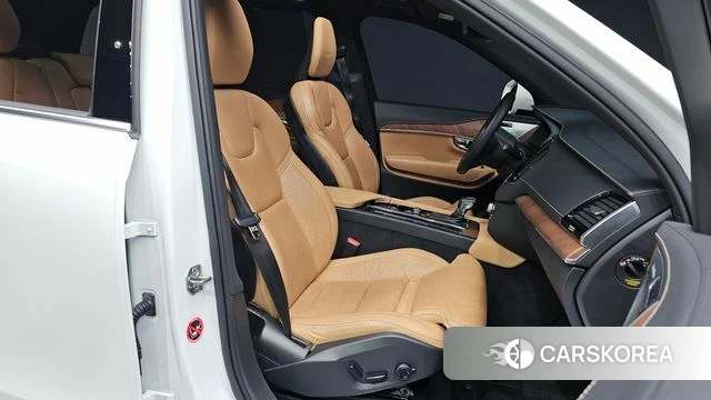 Volvo XC90 second Generation 2019 Белый из Кореи, фото 2