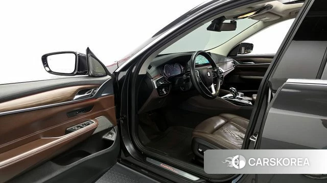 BMW 6 Series GT (G32) 2018 Серый из Кореи, фото 2