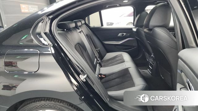 BMW 3 Series (G20) 2021 Черный из Кореи, фото 2