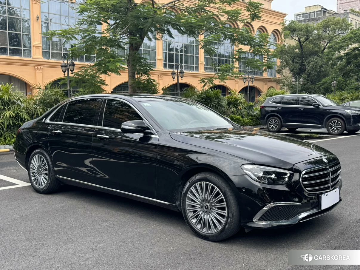 Mercedes-Benz E-Class 2021 Черный из Китая, фото 2