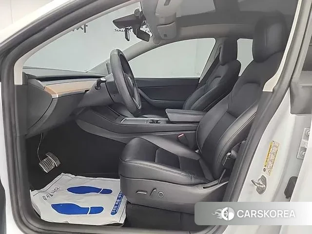 Tesla Model Y 2021 Белый из Кореи, фото 2