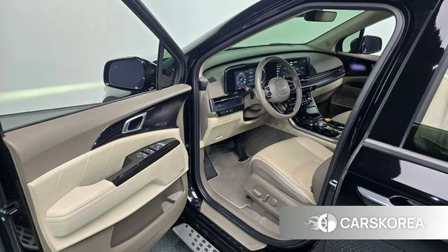 Kia Carnival 4th generation 2023 Черный из Кореи, фото 2