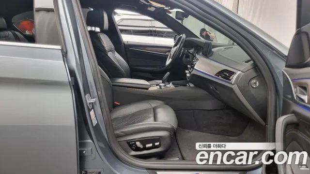 BMW 5 Series (G30) id 2881971 из Кореи 2