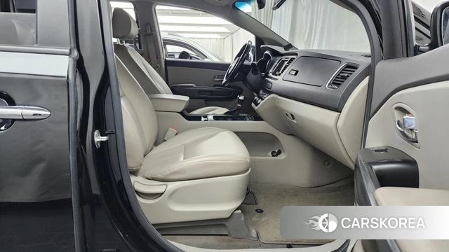 Kia All New Carnival 2018 Черный из Кореи, фото 2