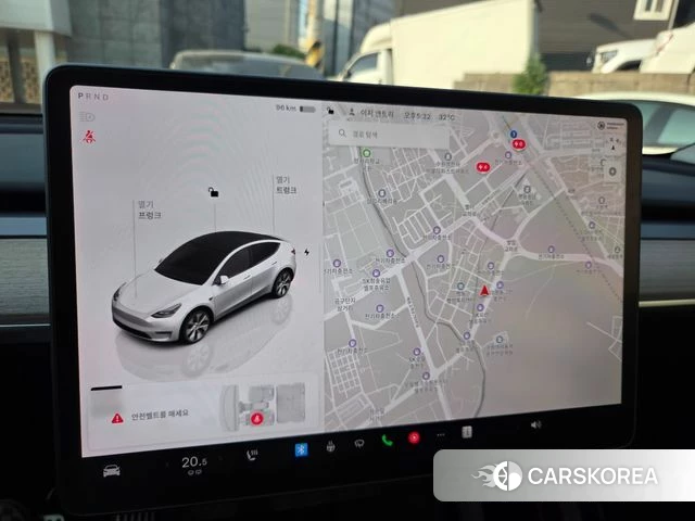 Tesla Model Y 2023 Белый из Кореи, фото 2