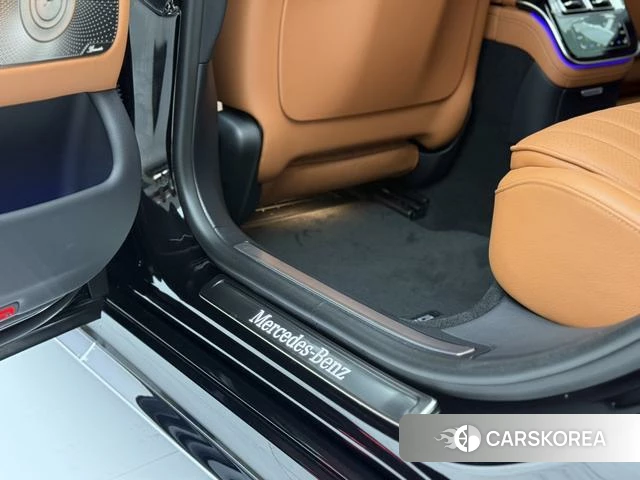 Mercedes-Benz S-class 2024 Черный из Китая, фото 2