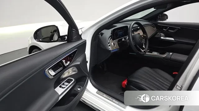 Mercedes-Benz E-Class W214 2025 Белый из Кореи, фото 2