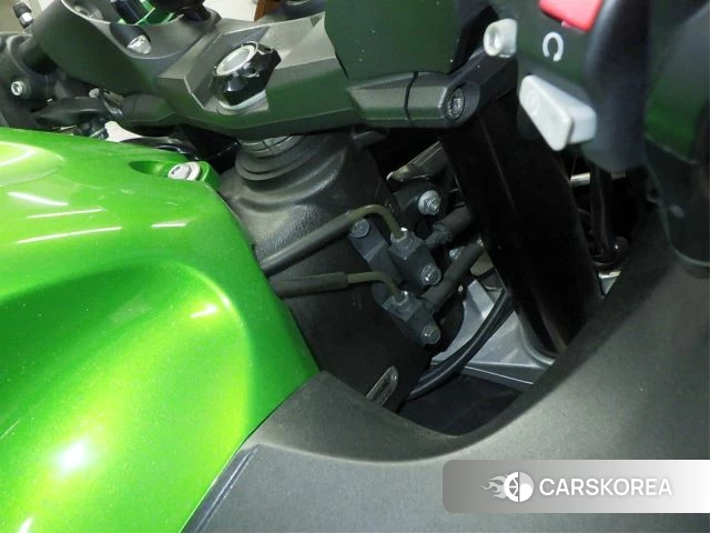 Проданный Kawasaki ZX-14R NINJA ABS 2016 из Японии, фото 4