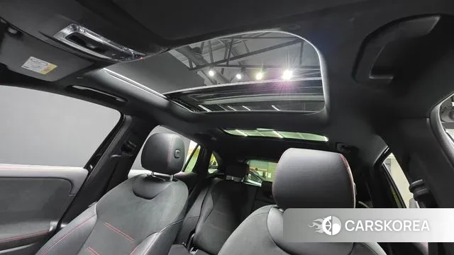 Mercedes-Benz GLA - Class H247 2023 Черный из Кореи, фото 2