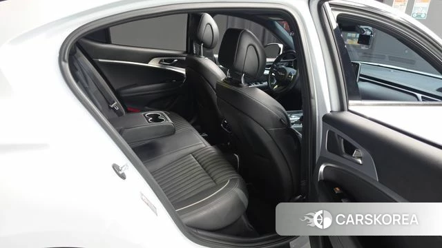 Genesis G70 2018 Белый из Кореи, фото 2