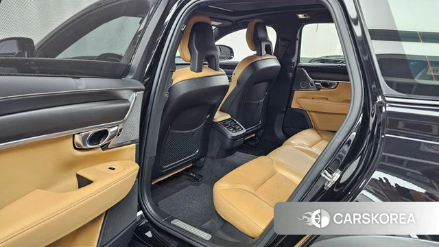 Volvo V90 Cross-Country 2018 Черный из Кореи, фото 2
