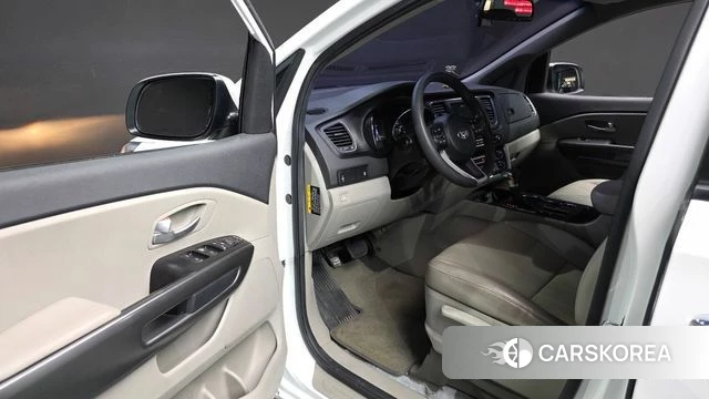 Kia The New Carnival 2019 Белый из Кореи, фото 2