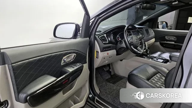 Kia The New Carnival 2019 Серый из Кореи, фото 2