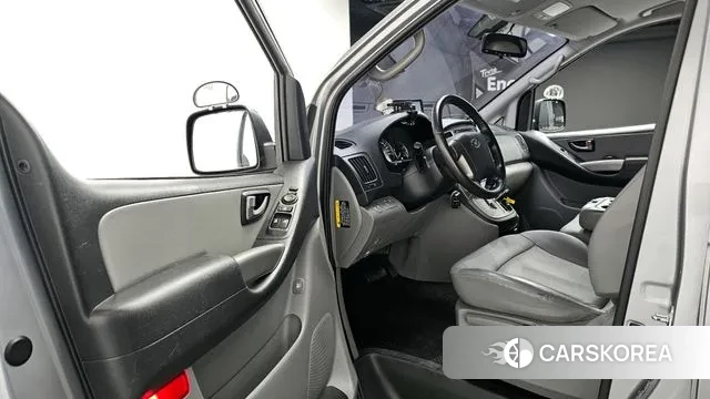 Hyundai The New Grand Starex 2019 Серебряный из Кореи, фото 2