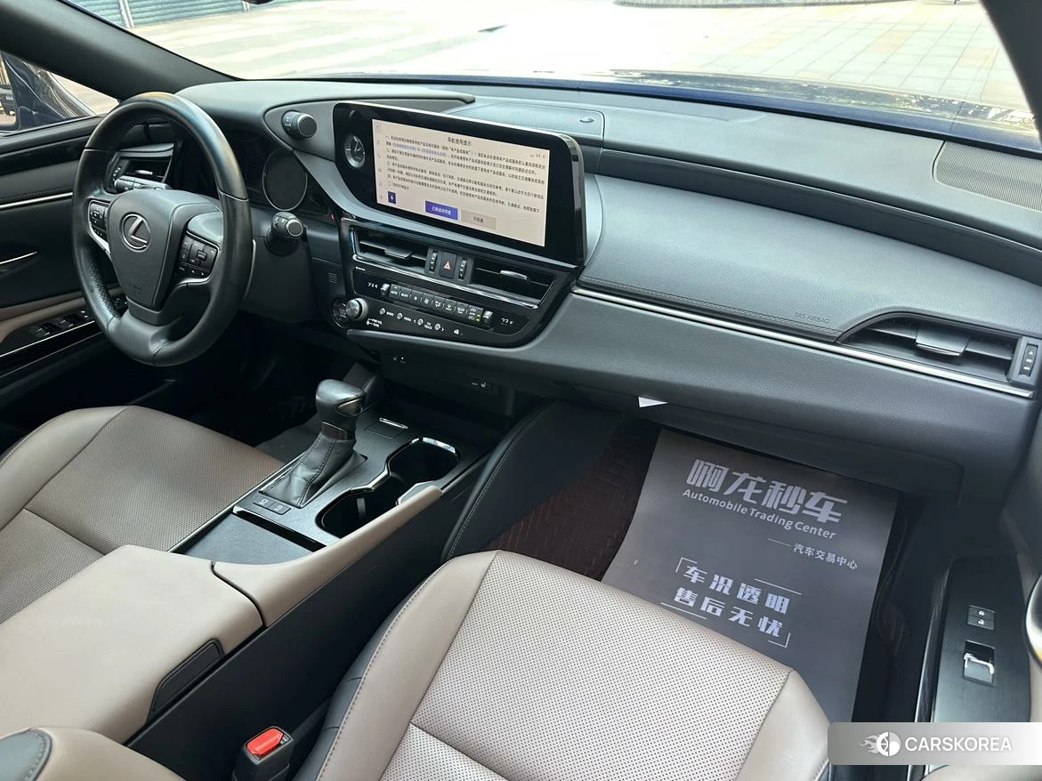 Lexus ES 2022 Синий из Китая, фото 2