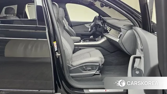 Audi Q7 (4M) 2023 Черный из Кореи, фото 2