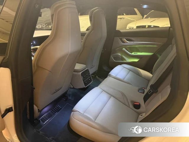 Porsche Taycan 2023 Белый из Кореи, фото 2