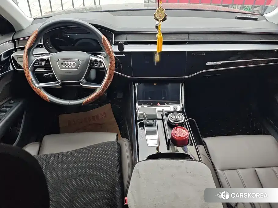 Audi A8 2023 Черный из Китая, фото 2