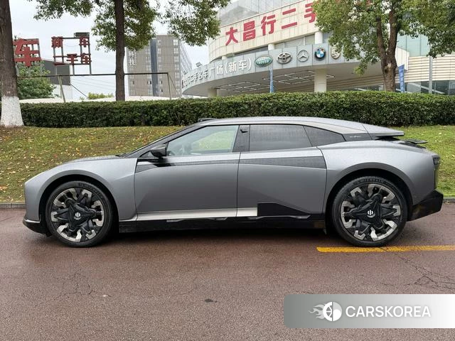 Gao He HiPhi Z 2023 Серебристо-серый из Китая, фото 2
