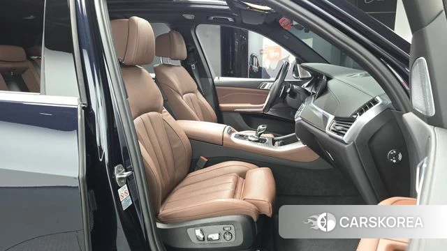 BMW X5 (G05) 2021 Черный из Кореи, фото 2